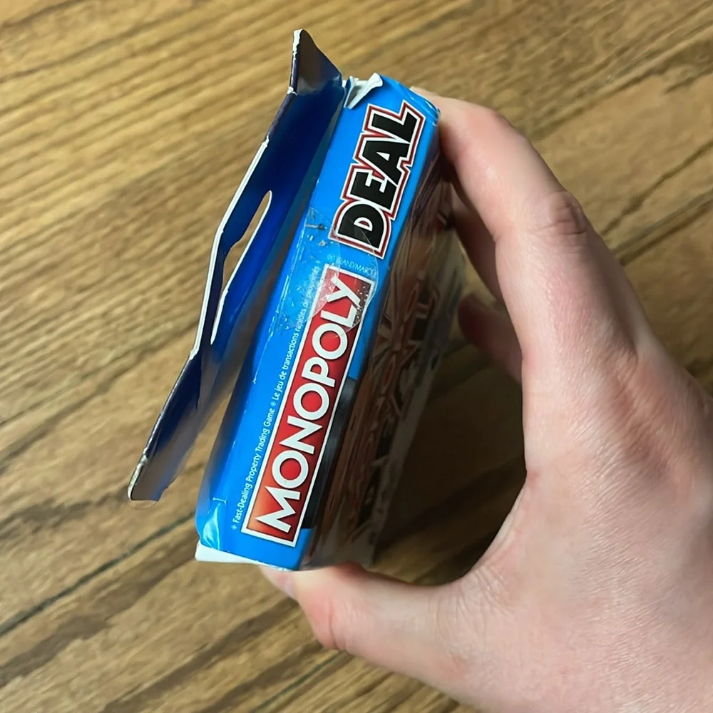 Monopoly Deal NWT